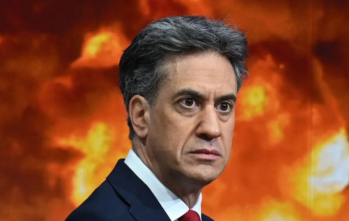 A wind farm generating renewable energy, symbolising the UK's shift towards a cleaner, greener future and reduced fossil fuel reliance, with a focus on net zero policies