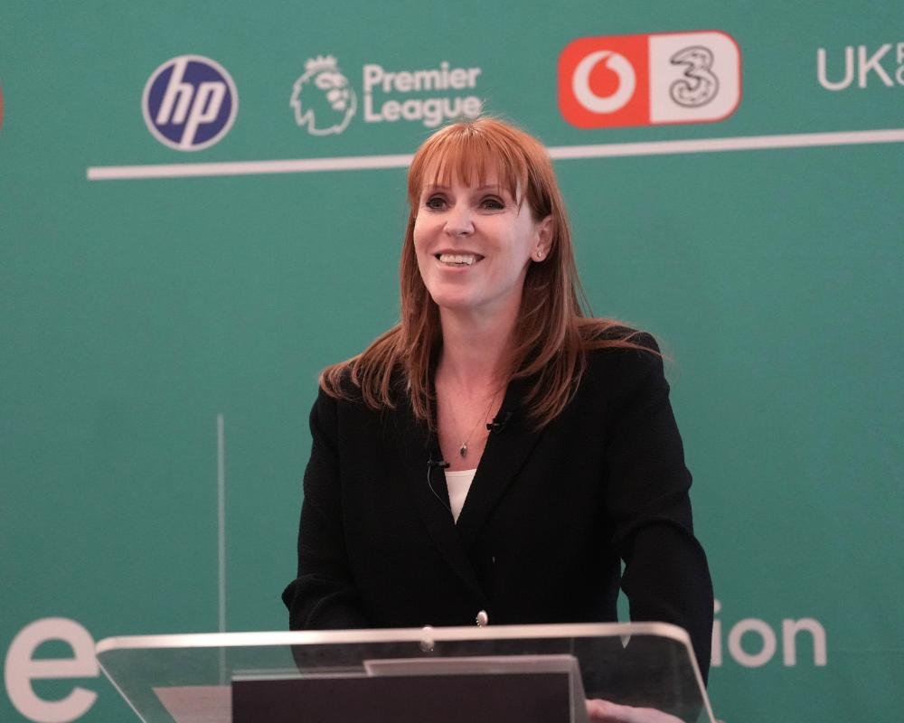 Labour Party MPs gathering to discuss the party's future direction, with a mix of concerned and determined expressions, as they navigate the complexities of UK politics and ponder the party's next move