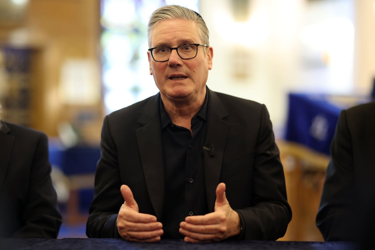 A descriptive image of the London cityscape, with a focus on the primary keyword phrase 'London elections 2026', highlighting the city's vibrant culture and diverse communities, as voters prepare to make their voices heard in the upcoming local elections