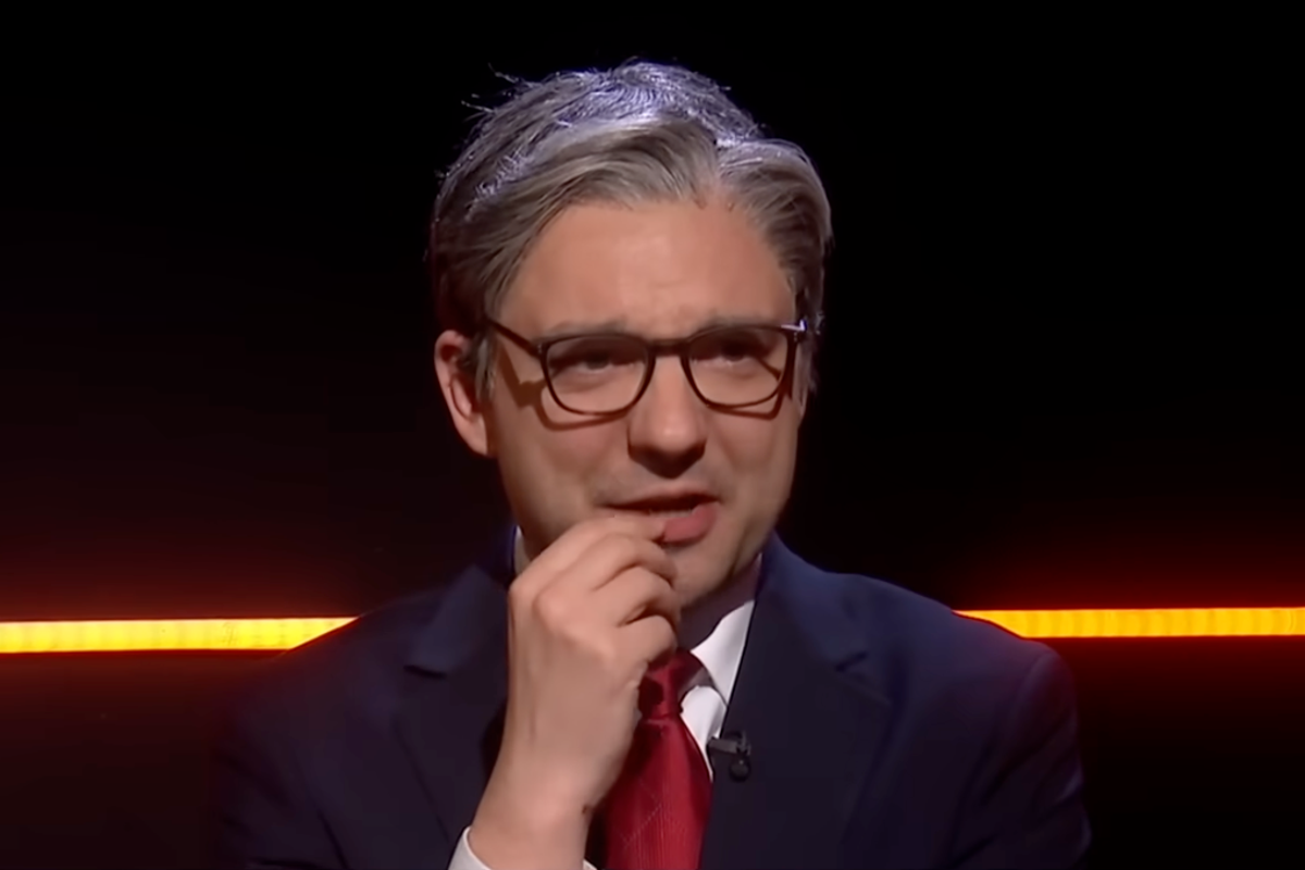 SNL UK cast members mocking Keir Starmer and Jeremy Clarkson in a brutal sketch, showcasing the show's ability to tackle tough topics and push boundaries with its biting satire and clever writing