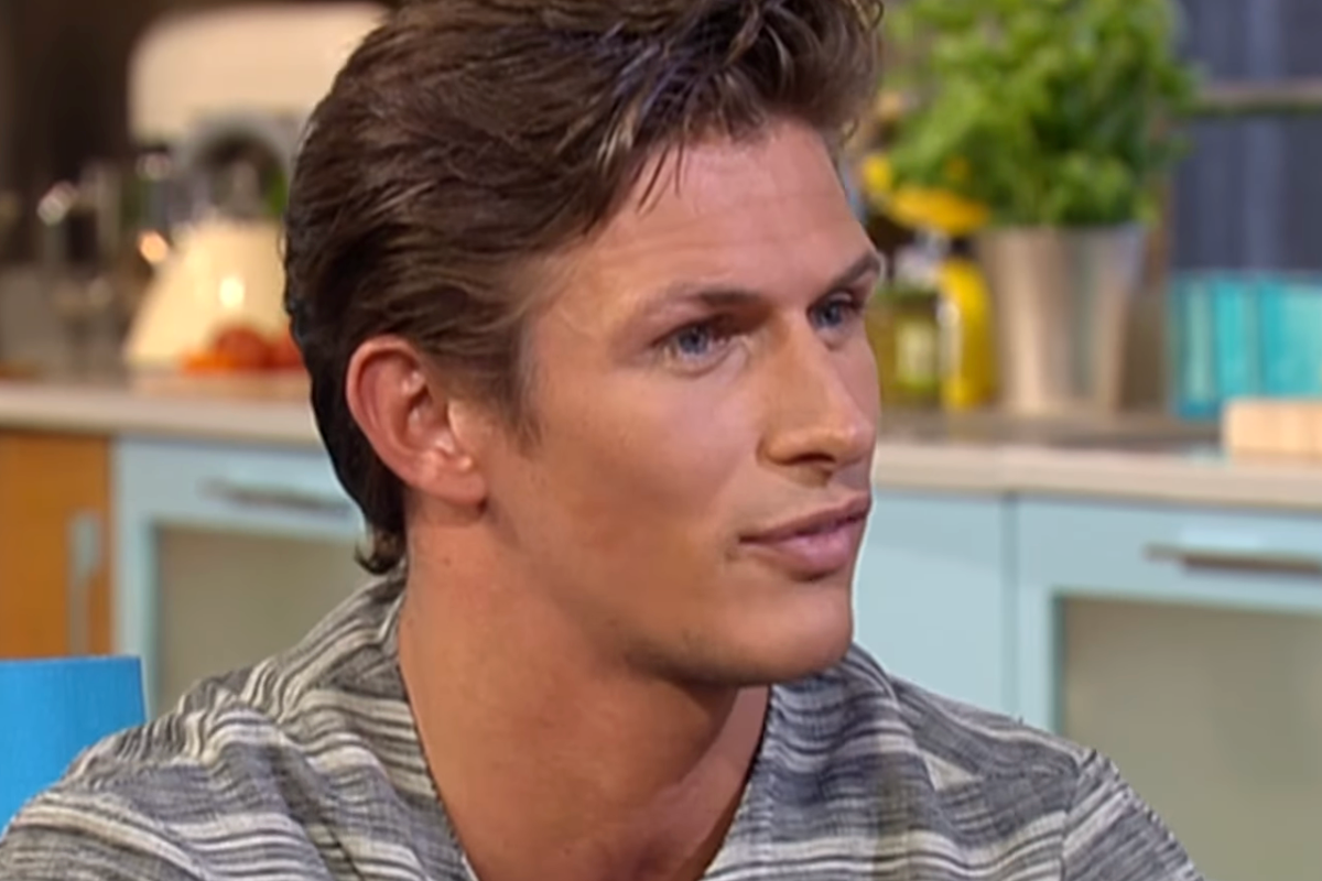 Jake Hall, a beloved star of The Only Way is Essex, has tragically passed away at the age of 35, leaving behind a legacy of entertaining moments and a colourful personality that will be deeply missed by fans and colleagues alike, with his behaviour on and off the show always being a testament to his kind and gentle nature