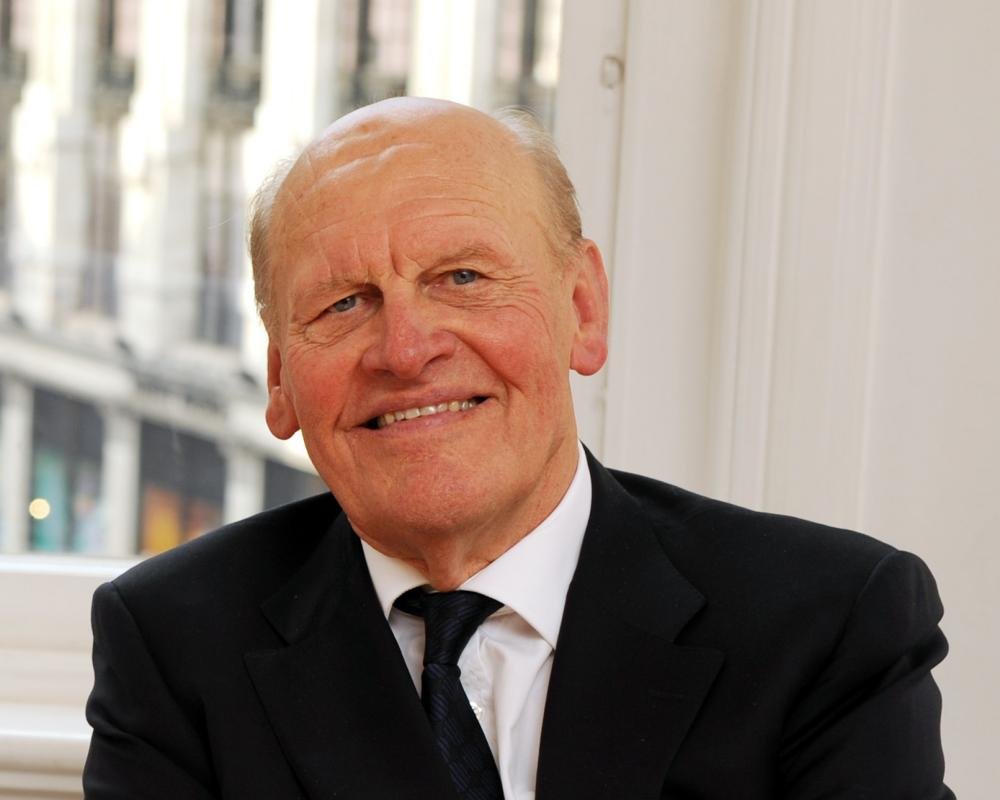 Sir Alec Reed portrait photo