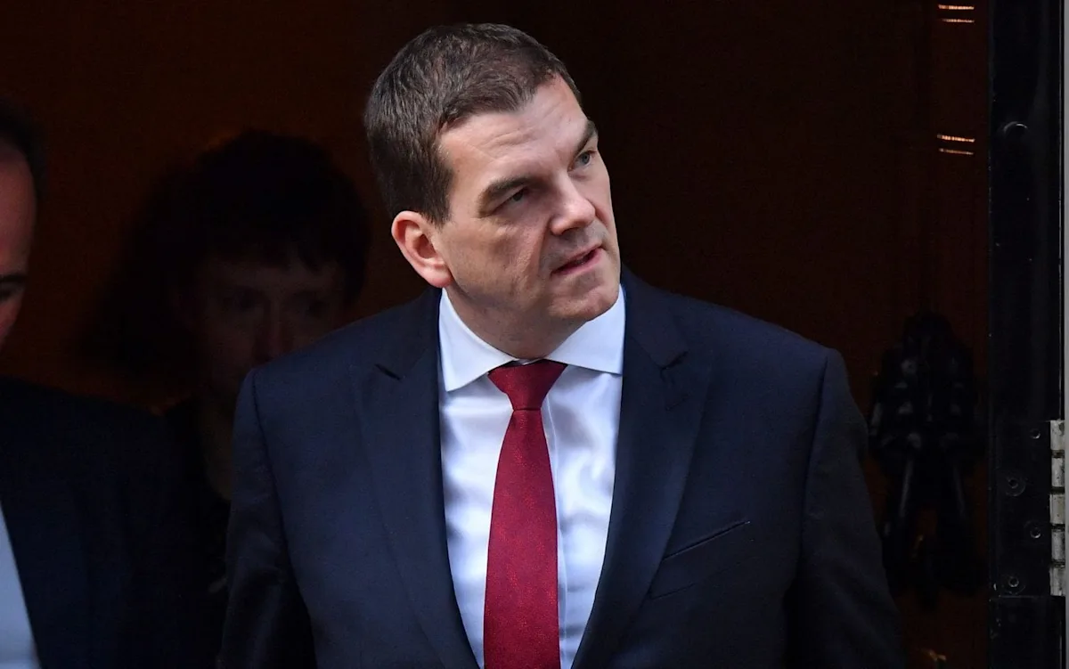 Sir Keir Starmer, the Labour Party leader, has sacked the Foreign Office chief amidst a scandal surrounding the vetting of Lord Mandelson, a senior advisor to Starmer, highlighting the need for transparency and accountability in UK politics and the Labour Party's behaviour