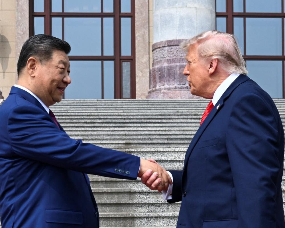 Chinese President Xi Jinping and US President Donald Trump meet to discuss the Taiwan dispute, a complex issue with significant implications for global politics and US China relations