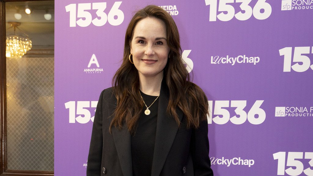 Michelle Dockery, a talented British actress, has become a first-time mother, sparking widespread interest and congratulations from fans and fellow celebrities. As she navigates the challenges and rewards of motherhood, she will undoubtedly continue to inspire and captivate audiences with her remarkable talent and dedication to her craft. With her strong support system and commitment to her family, she is well-equipped to excel in all aspects of her life, making her an exemplary role model for women everywhere.