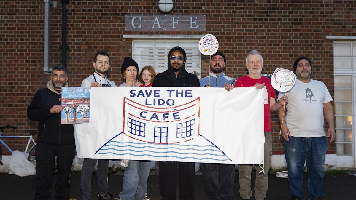 Hampstead Heath cafes in controversy