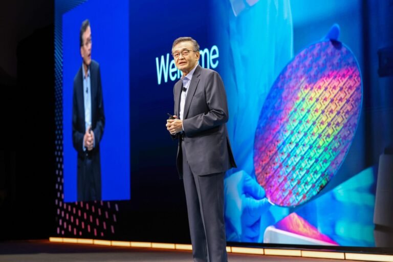 Intel Foundry facility in the UK, showcasing advanced packaging and process technologies, with a focus on innovation and customer satisfaction, highlighting the company's commitment to delivering high-quality solutions
