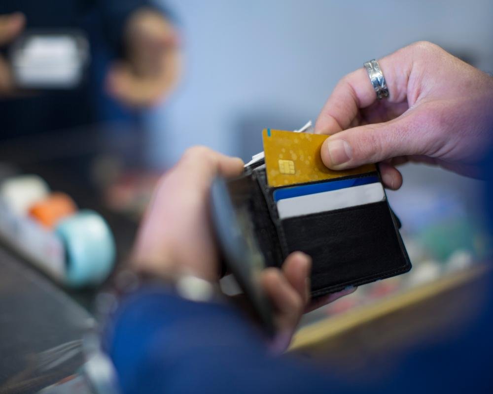 UK savings and tax burden infographic