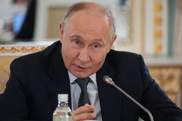 Russian President Vladimir Putin and former US President Donald Trump, with a backdrop of the Ukrainian flag, symbolising the complex and delicate nature of the peace talks, with a glimmer of hope for a resolution to the conflict, as the world leaders' behaviour is under scrutiny