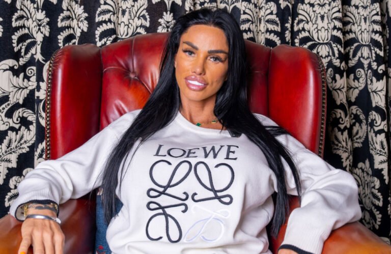 Katie Price smiling and looking forward to a new chapter in her life, with a bright and colourful background, symbolising her vibrant personality and VIBRANT career, with a focus on celebrity news and entertainment, including her experiences with Lee Andrews