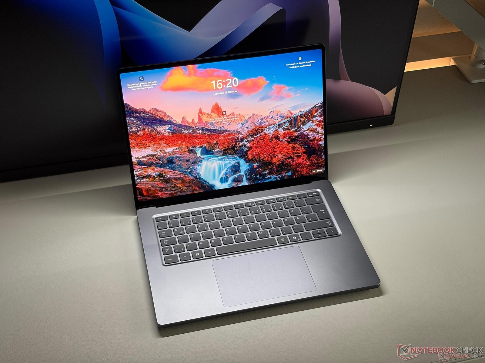 Microsoft Surface Laptop Ultra