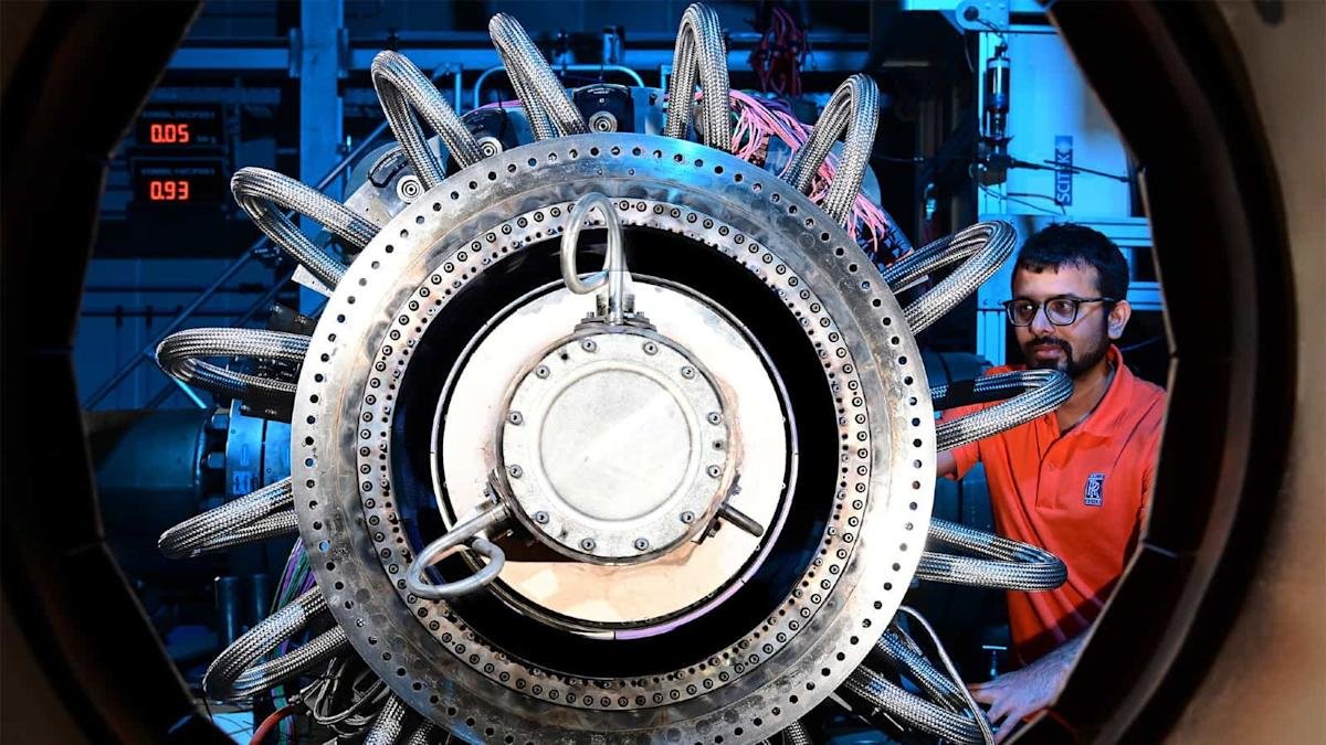 FTSE 100 shares to buy in 2026