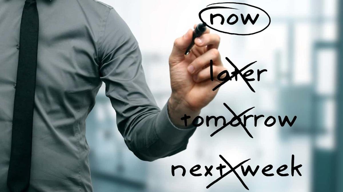 Rightmove shares graph falling