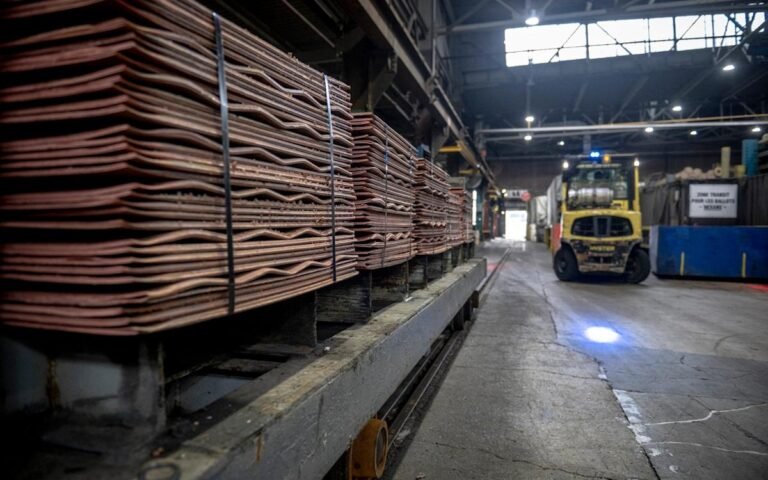 ftse 100 mining giants merger talks