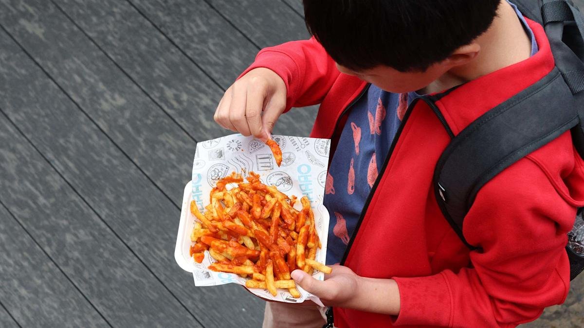 Ultra-processed foods on supermarket shelves